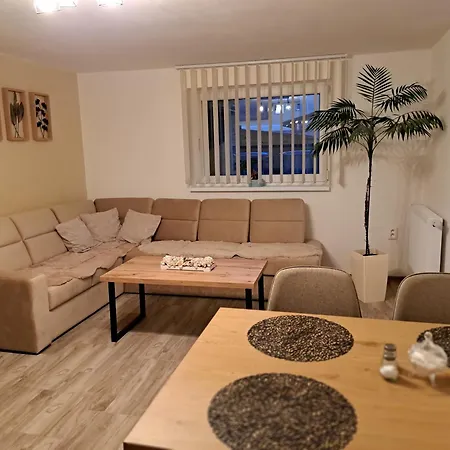 U Karasa * Vitanová